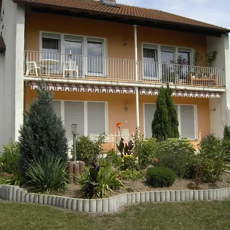 Hegenauer Apartment *